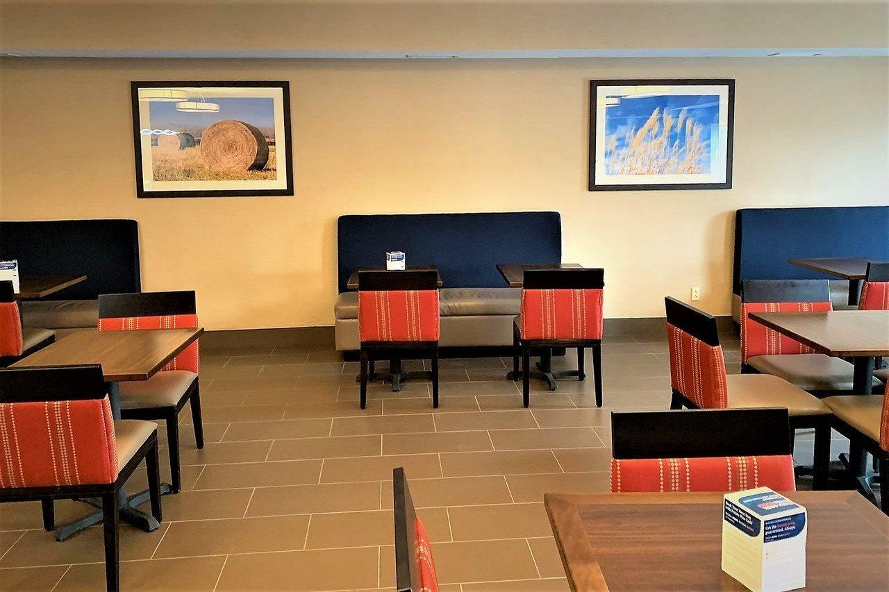 Comfort Suites Auburn Near I-69 Eksteriør billede