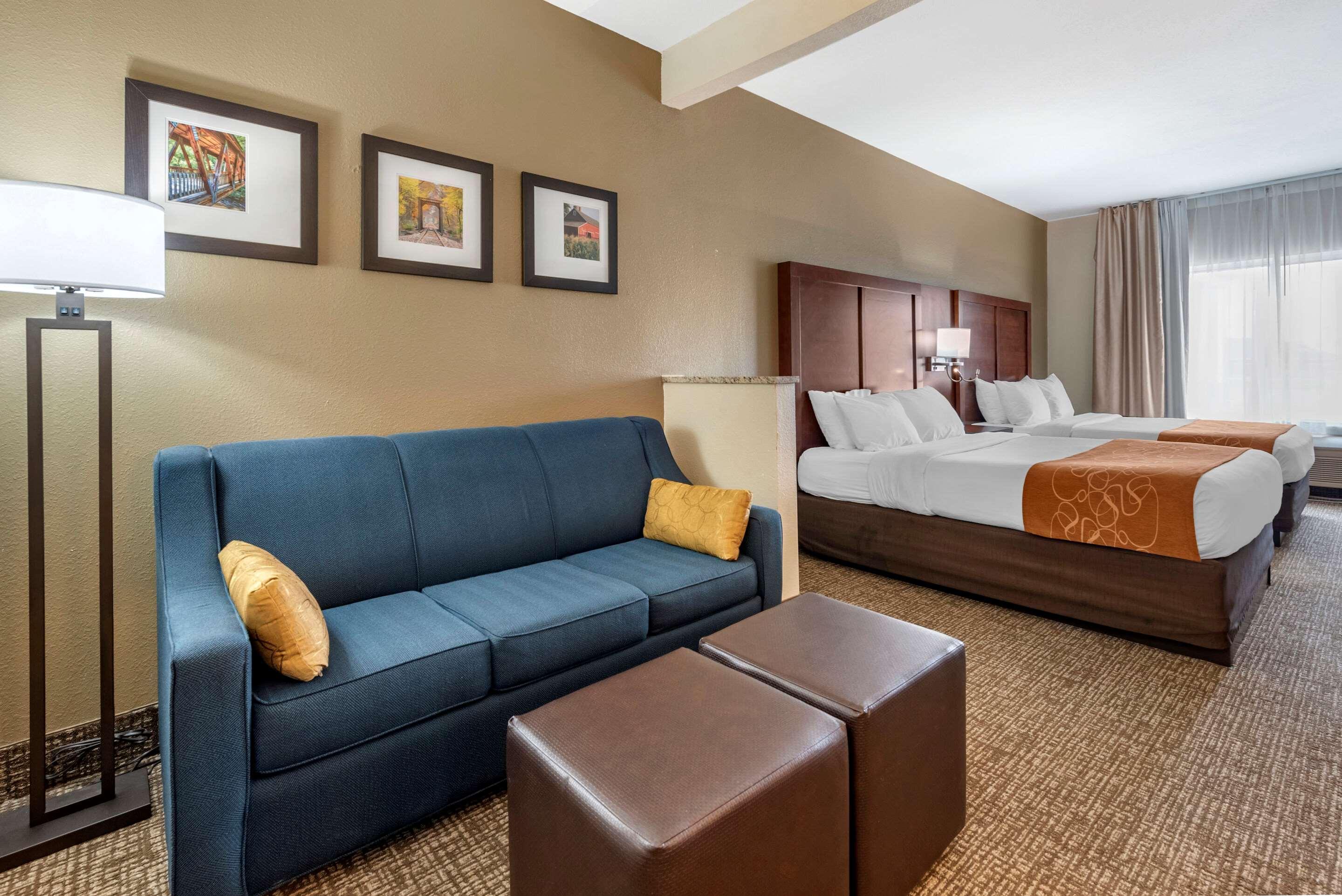 Comfort Suites Auburn Near I-69 Eksteriør billede