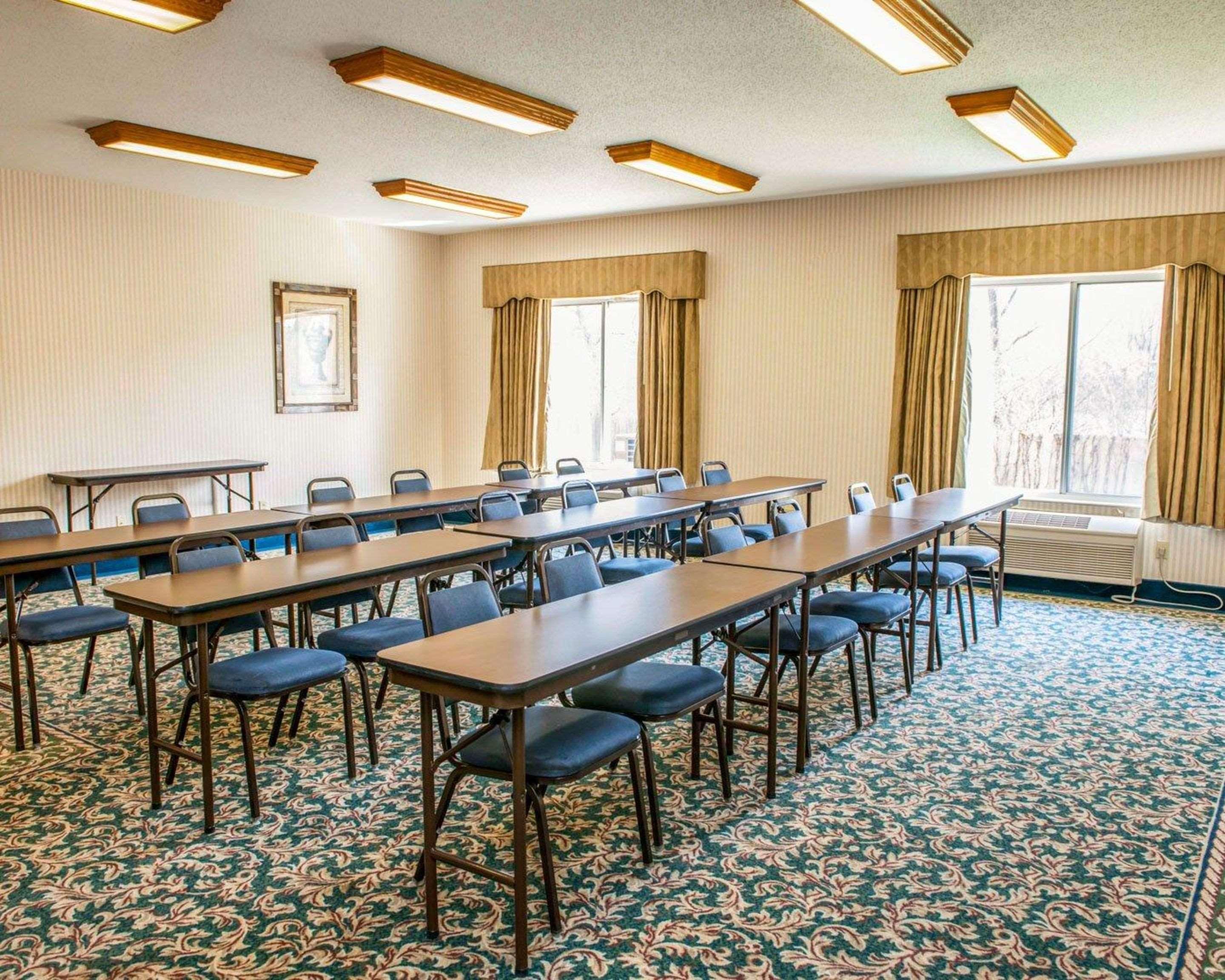 Comfort Suites Auburn Near I-69 Eksteriør billede