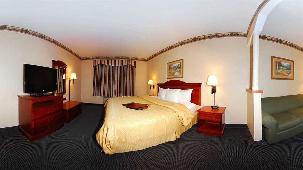 Comfort Suites Auburn Near I-69 Eksteriør billede